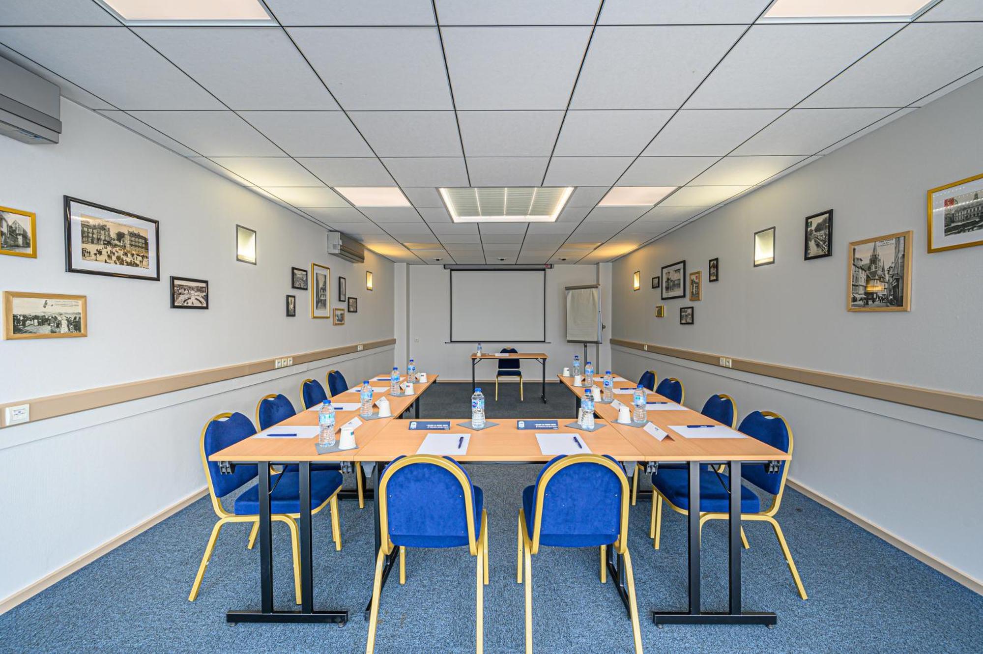 Kyriad Vannes Centre Ville Zewnętrze zdjęcie